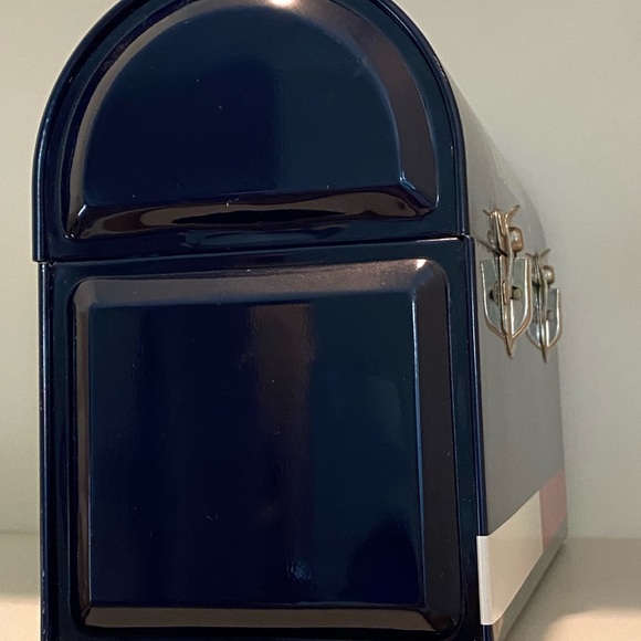 Vintage Tommy Hilfiger lunch box - Picture 6 of 11